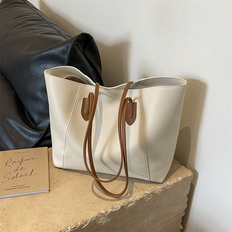 Women Bags On Sale - حقائب يد بسوستة أحادية اللون للنساء