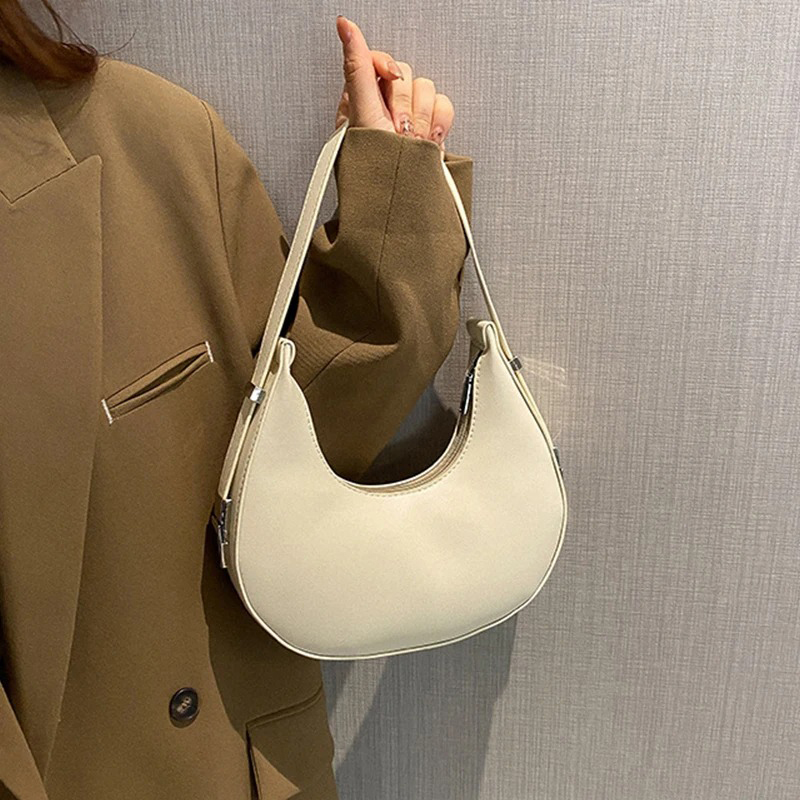 Women Bags On Sale - حقيبة نسائية تحت الإبط من الجلد