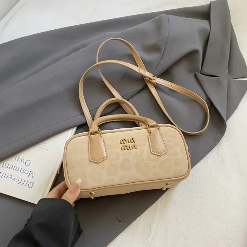 حقيبة يد نسائية مربعة الشكل من - مراجعة Women'S Bags Jacquemus وسعره