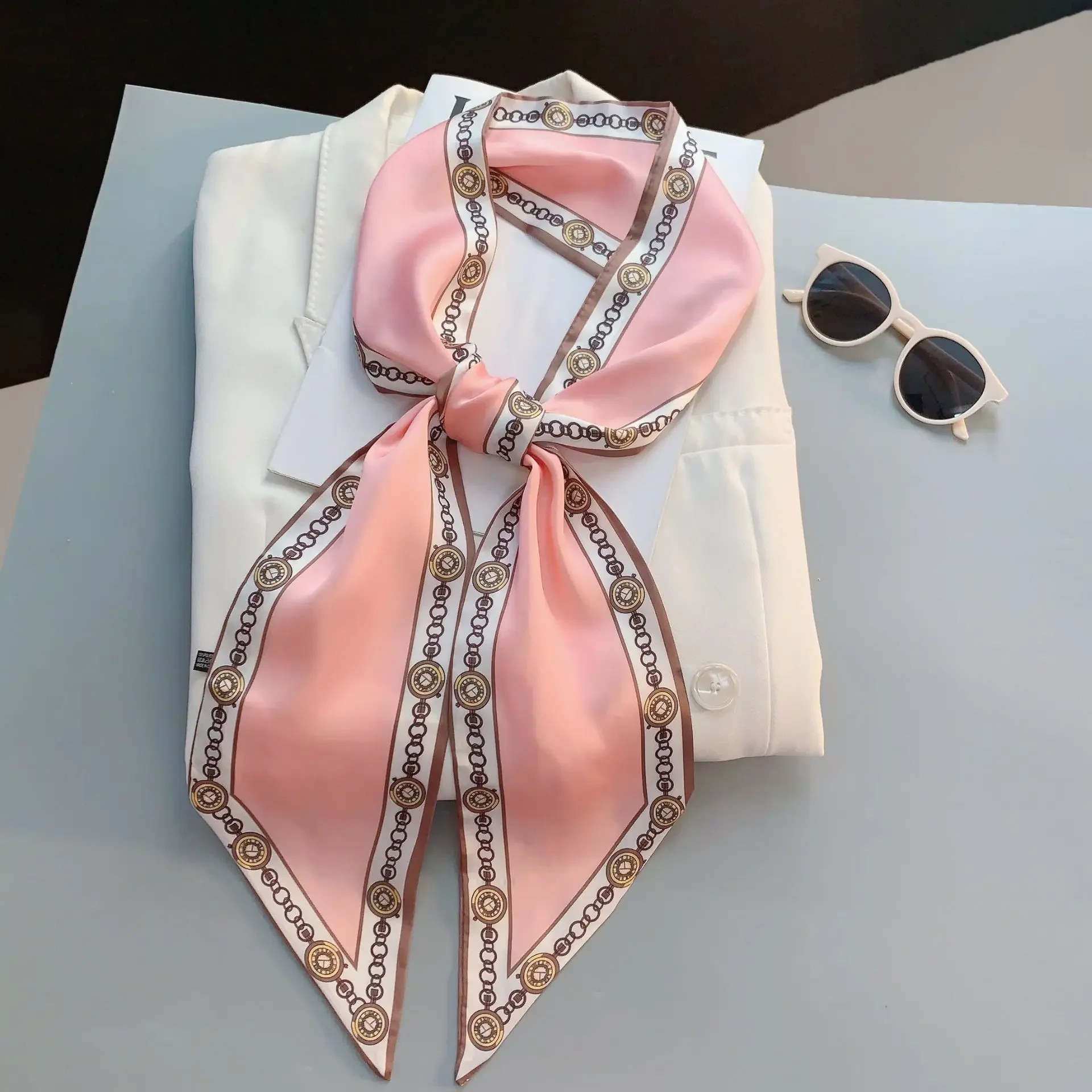 وشاح نسائي ضيق بتصميم مطبوع بن - مراجعة Women Bags Luxury Brands وسعره