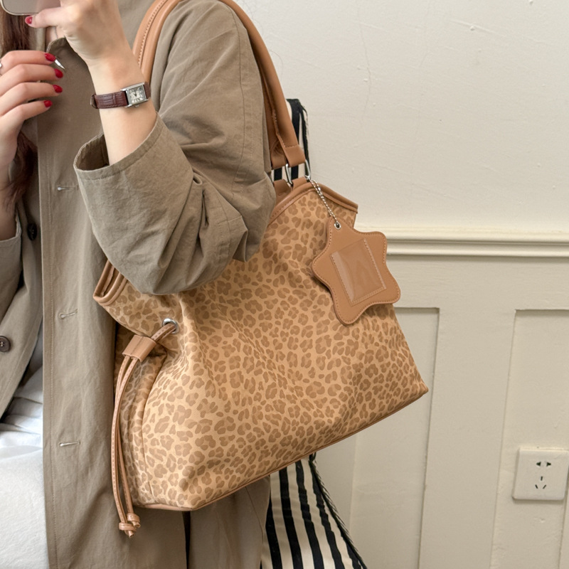 حقيبة يد كبيرة السعة بنقشة الف - مراجعة Women'S Work Bags Tote وسعره