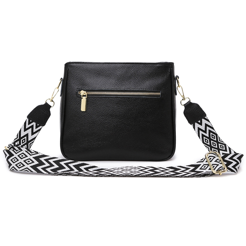 حقيبة كتف ماركة جلد البقر 100% - مراجعة Women'S Bags Jacquemus وسعره