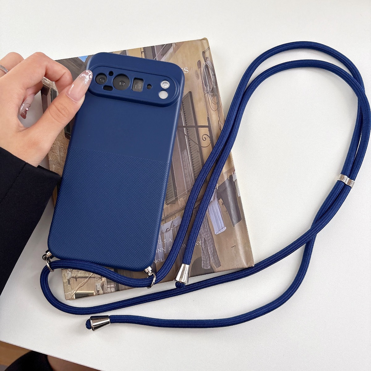 جراب هاتف من السيليكون الناعم  - مراجعة Phone Bag Crossbody وسعره