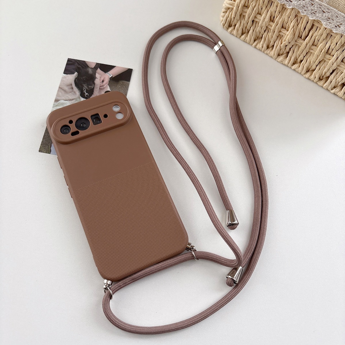 جراب هاتف من السيليكون الناعم  - مراجعة Phone Bag Crossbody وسعره