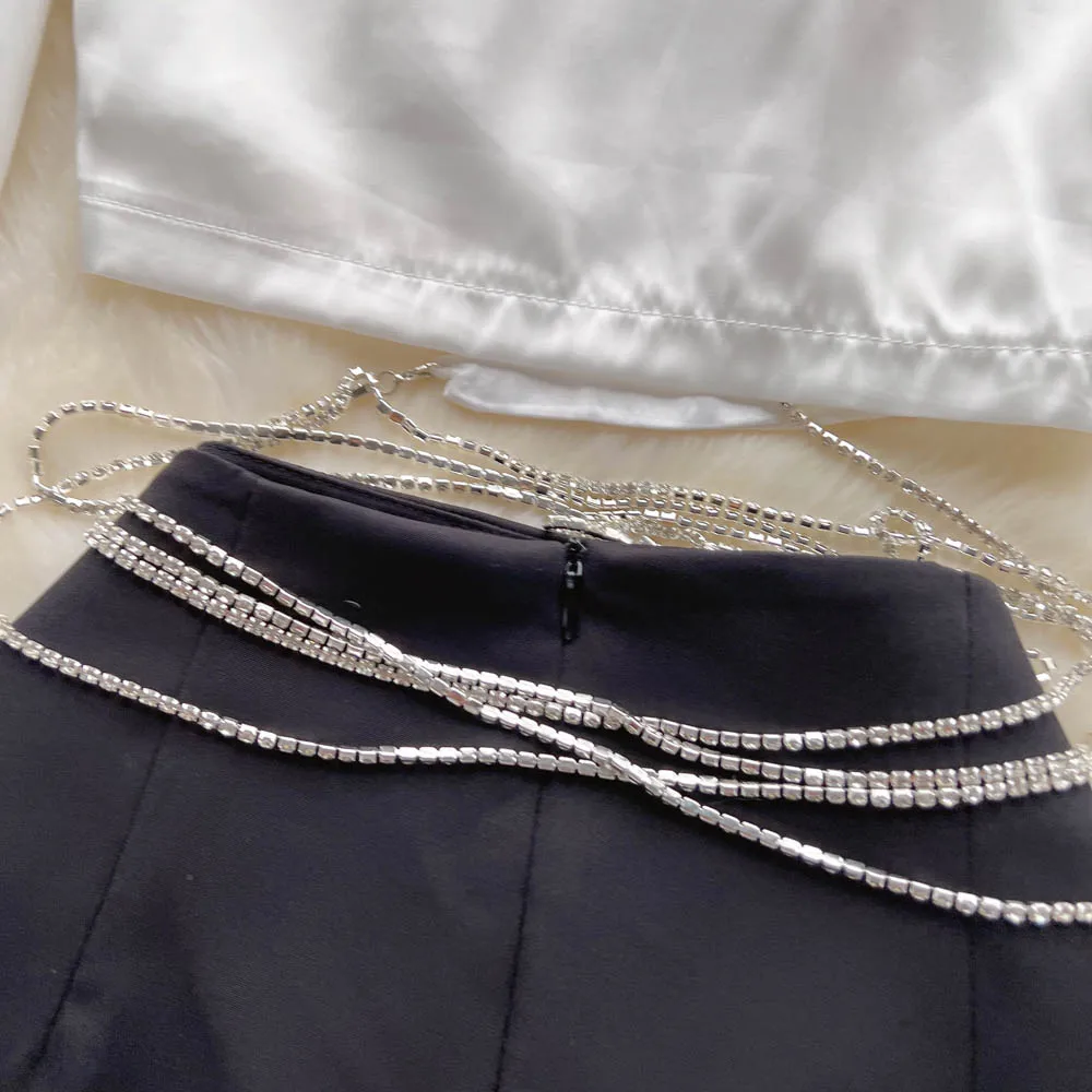 طقم أزياء نسائي أنيق من قطعتين - مراجعة Women Bags Office وسعره